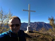 15 Alla croce della Crus di Coregn con vista in Molinasco-Sornadello